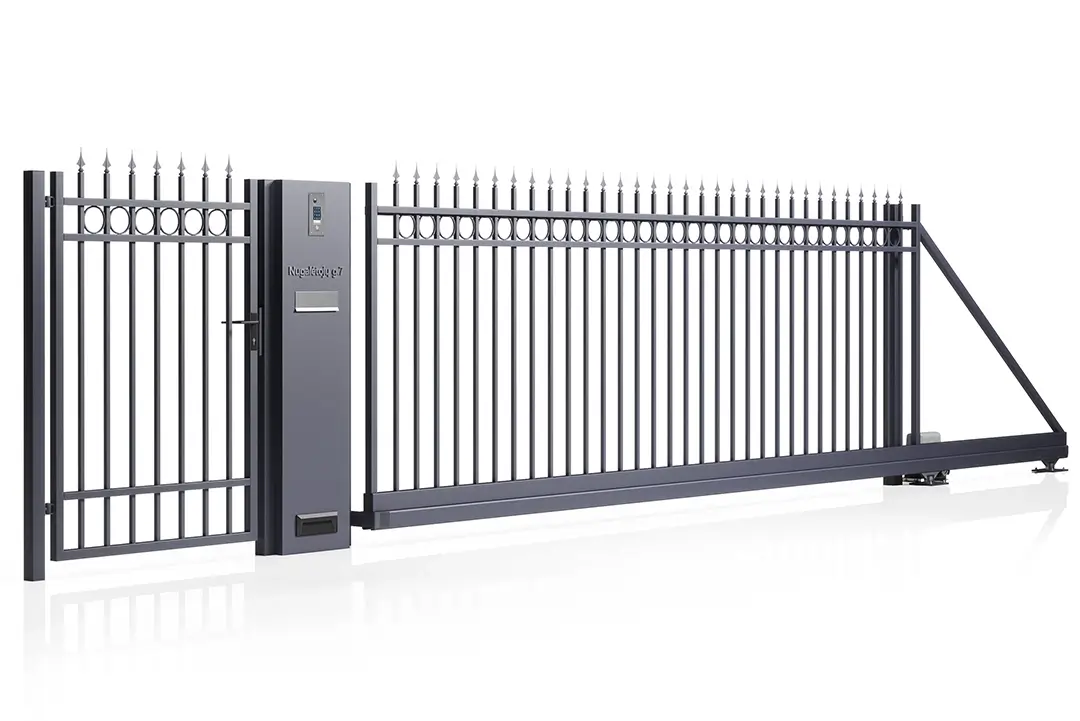 Daugiafunkcinis-stulpas-varteliai-stumdomi-vartai-Liepu-aleja-Metallum-Novum - Metallum Novum