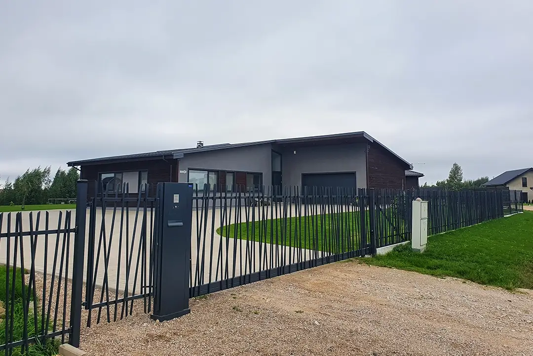 Boston-moderni-metaline-tvora-Metallum-Novum-04 - Metallum Novum