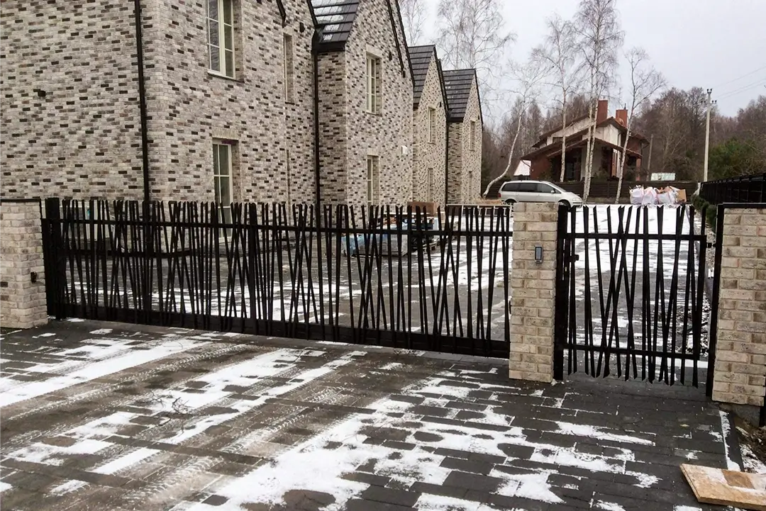 Boston-moderni-metaline-tvora-Metallum-Novum-05 - Metallum Novum