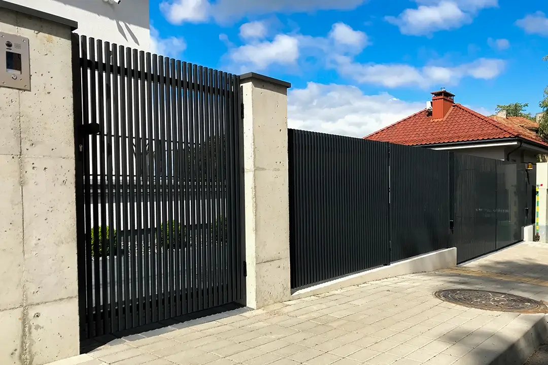 Elis-20x20-moderni-metaline-tvora-Metallum-Novum-04 - Metallum Novum