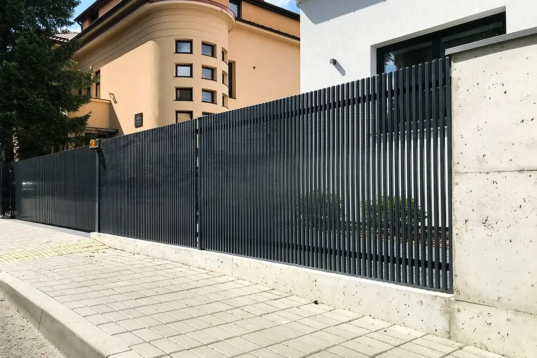 Elis-20x20-moderni-metaline-tvora-Metallum-Novum-06 - Metallum Novum