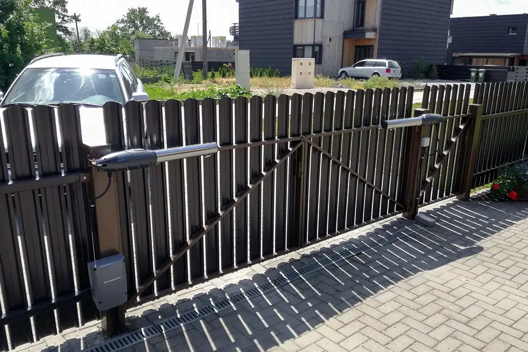 Horizontaliu-tvoralenciu-stakietu-skardine-tvora-Metallum-Novum-16 - Metallum Novum