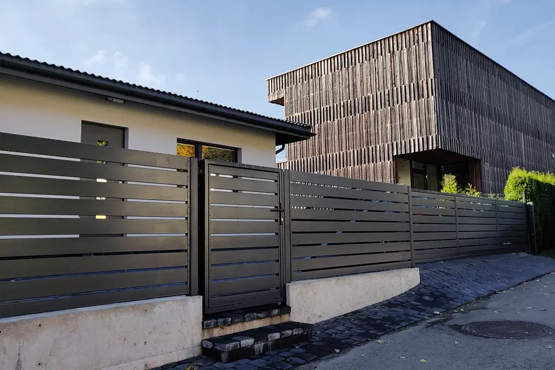 Masiv-polisadine-metaline-tvora-Metallum-Novum-02 - Metallum Novum