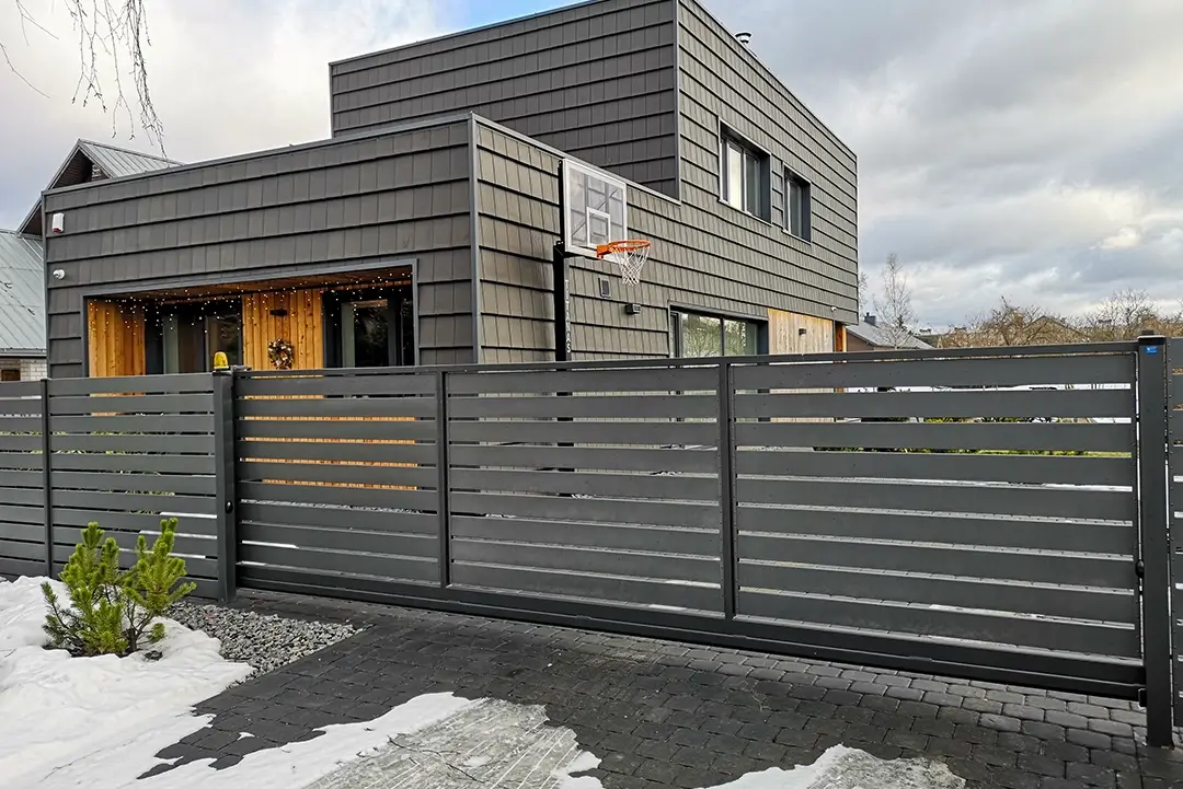 Masiv-polisadine-metaline-tvora-Metallum-Novum-06 - Metallum Novum