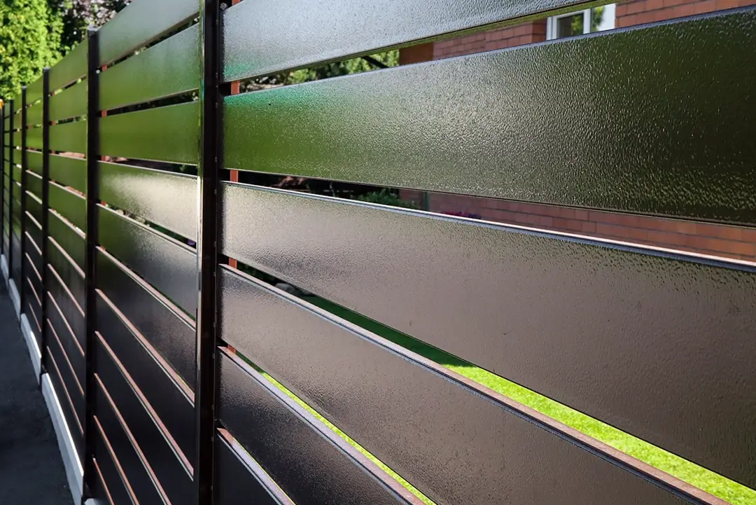 Masiv-polisadine-metaline-tvora-Metallum-Novum-17 - Metallum Novum