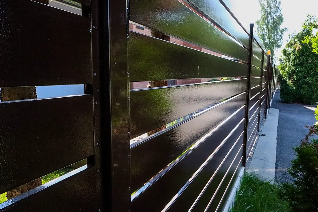 Masiv-polisadine-metaline-tvora-Metallum-Novum-18 - Metallum Novum