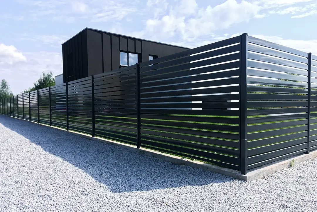 Modern-P82-polisadine-metaline-tvora-Metallum-Novum-10 - Metallum Novum