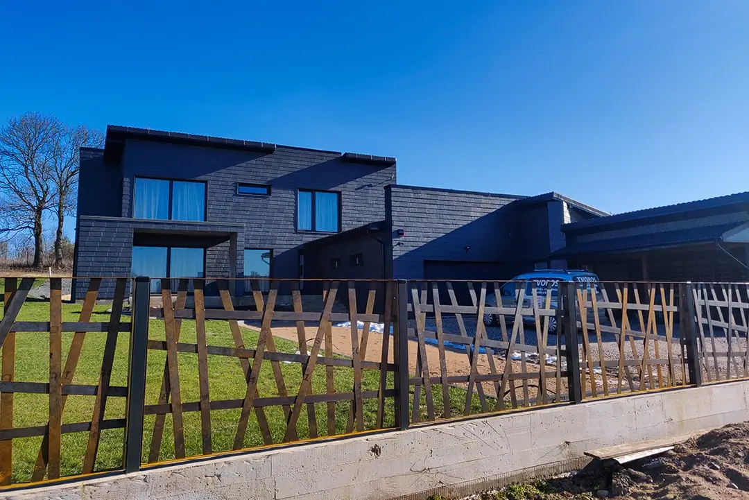 Vanesa-moderni-metaline-tvora-Metallum-Novum-07 - Metallum Novum