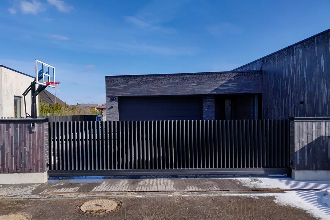 Zetta-moderni-metaline-tvora-Metallum-Novum-01 - Metallum Novum