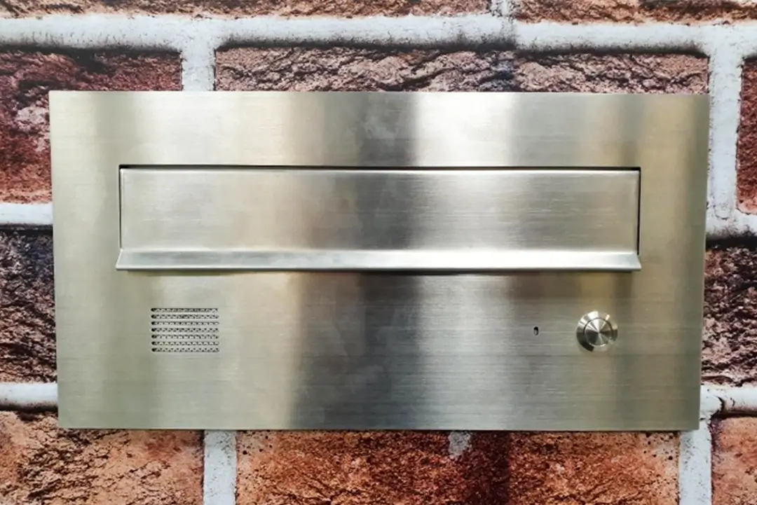 Integruojama-pasto-dezute-su-Audio-pasikalbejimu-VERA-AUDIO-04 - Metallum Novum