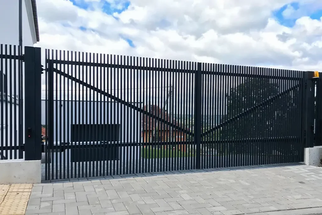 Dvivėriai vartai - Metallum Novum