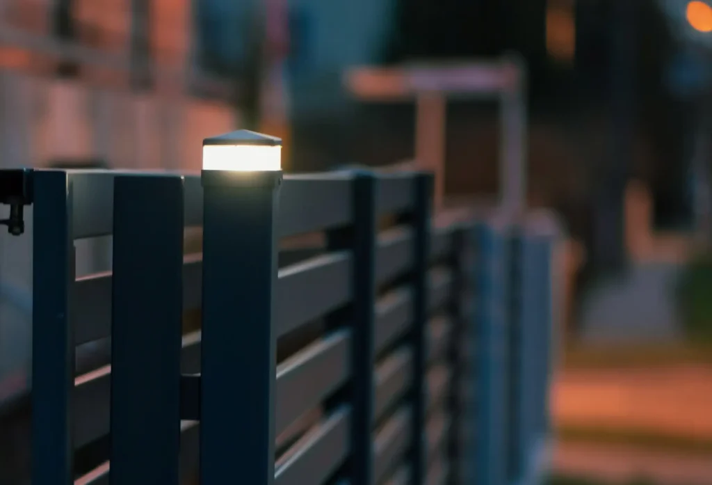 LED kamšteliai tvorų ir vartų stulpams, nuotrauka 2
