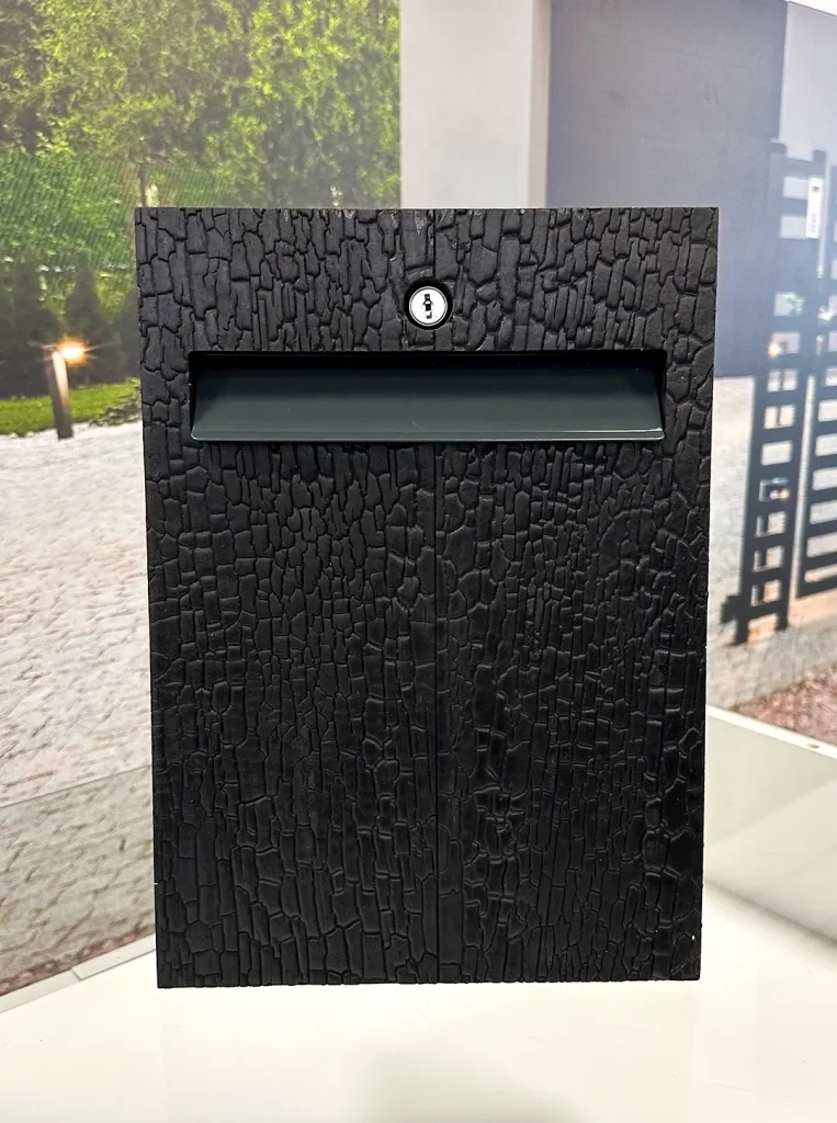 Spalva: Accoya Carbon